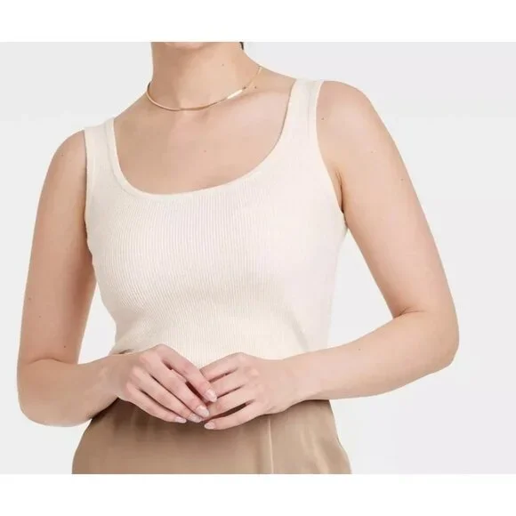 St. John Santana Knit Ivory Crop Length Tank Scoop Neck and Side Slit Top XL - Picture 1 of 12